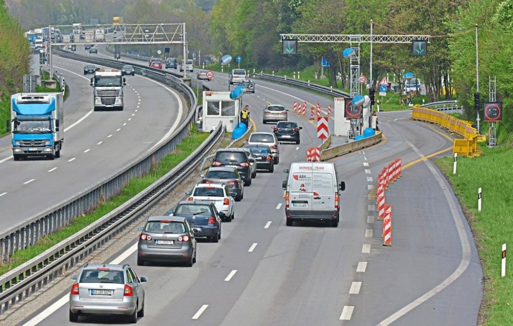 Grenzkontrolle auf der A3 Richtung Passau 2018 | Foto: Dirk Wildt Grenzkontrolle auf der A3 Richtung Passau 2018 | Foto: Dirk Wildt