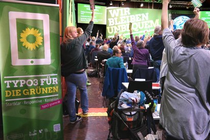 Banner "TYPO3 Grüne" am Rande eines Bundesparteitags der Grünen: Open-Source für Kreisverbände bundesweit