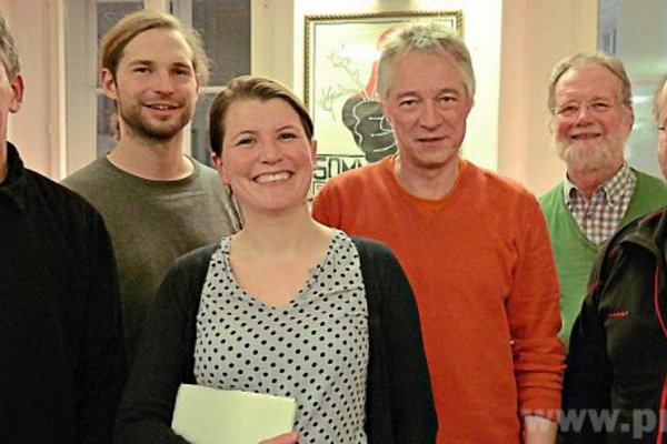 Guter Dinge: Boris Burkert (v.l.), Anton Schuberl, Maria Kalin, Dirk Wildt, Sprecher des Grünen-Kreisverbands, Salzwegs 3. Bürgermeister Christian Domes und Landesvorsitzender Eike Hallitzky. − Foto: PNP  Passau. Themen, die in Stadt und Land gleicher