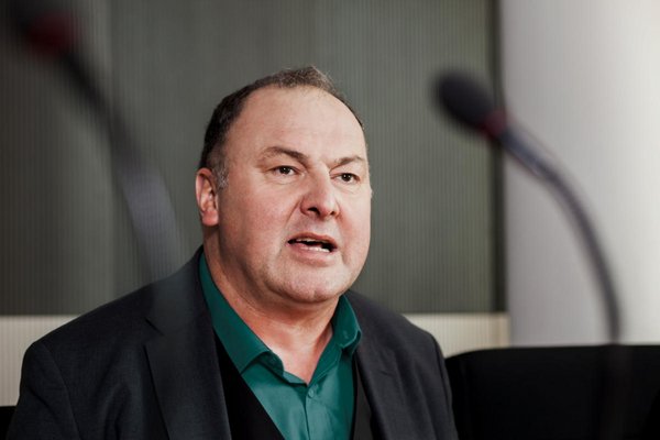 MdB Erhard Grundl