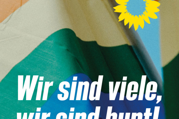 Bild mit der Forderung "Wir sind viele, wir sind bunt!"